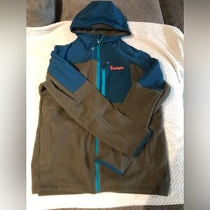 Cotopaxi size L fleece hoody